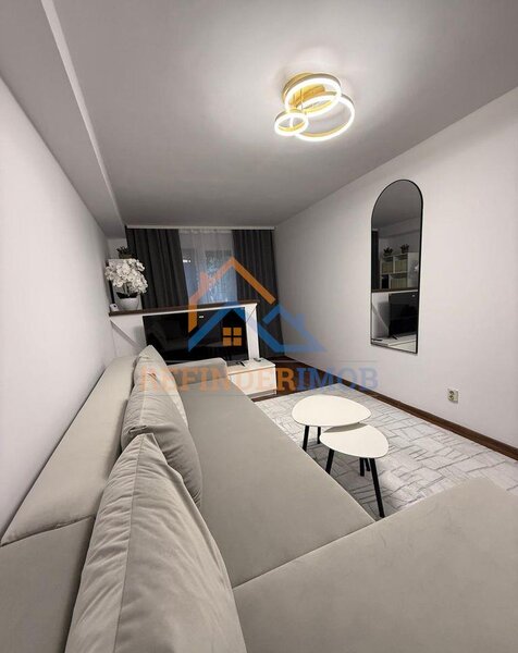 Dumbrava Noua Vanzare apartament 4 camere zona Margeanului